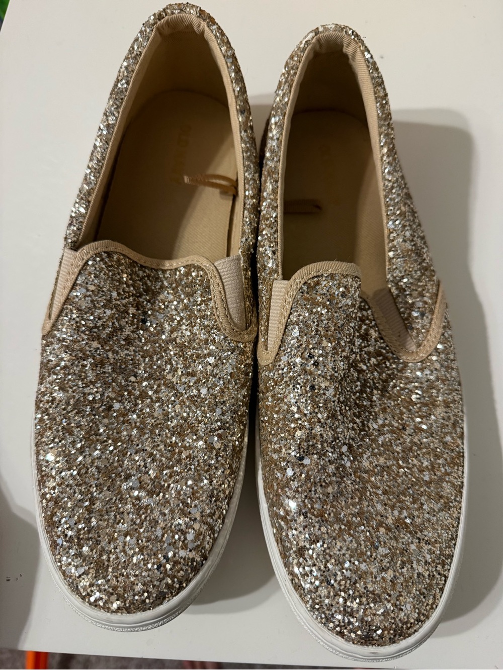 Old Navy Gold Glitter Slip-On Sneakers Women’s Size 9